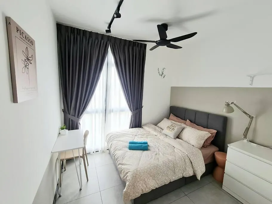 Kl Creamy Tiny 2R1B Home 爆款奶油风小宅 Kuala Lumpur Apartman
