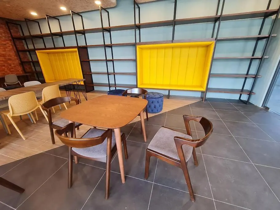 Apartman Kl Creamy Tiny 2R1B Home 爆款奶油风小宅 Kuala Lumpur Malajzia